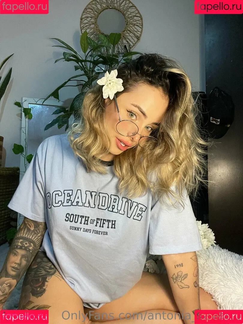 antonia_savatto Onlyfans Photo Gallery 