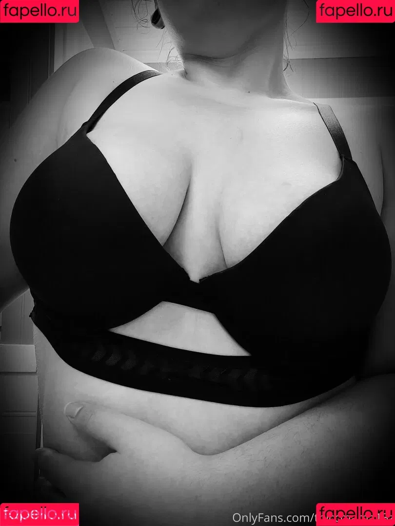 thiccmama13z Onlyfans Photo Gallery 
