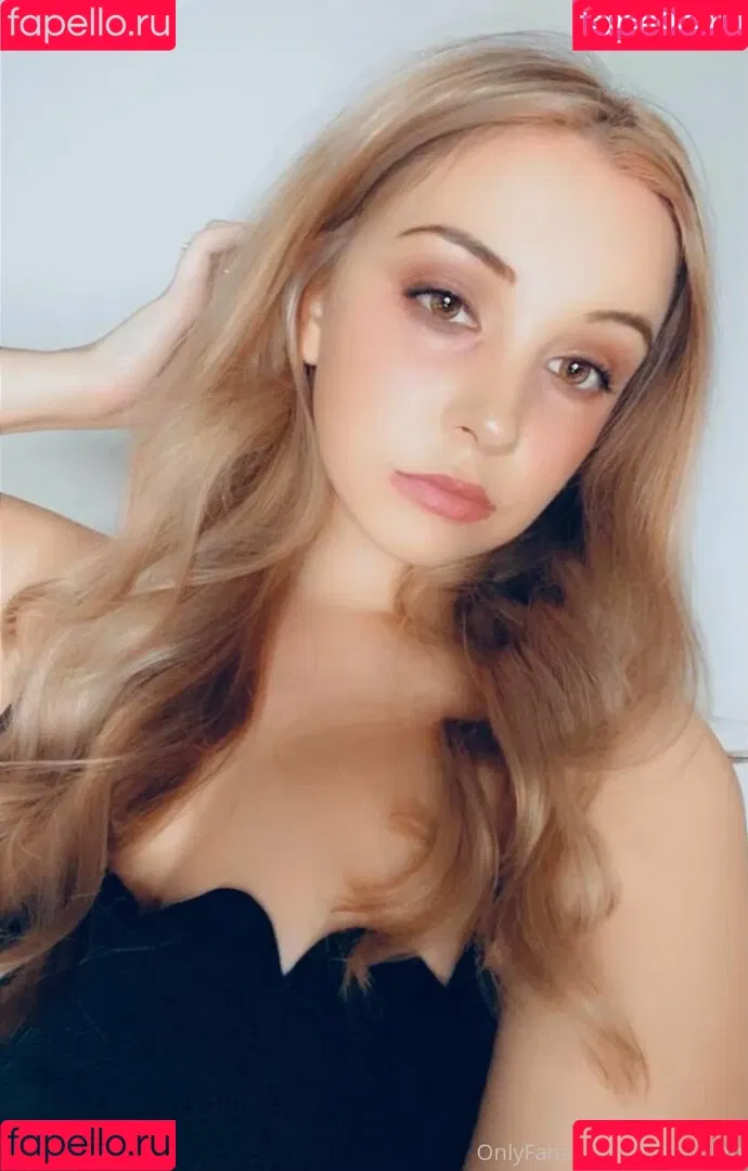 alissaquinn Onlyfans Photo Gallery 