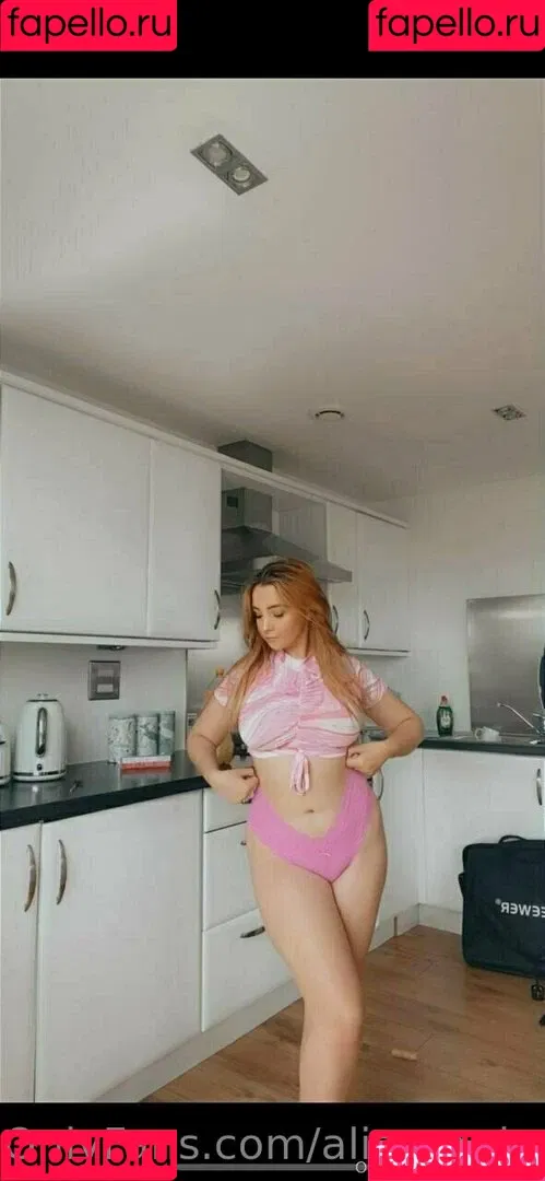 alissaquinn Onlyfans Photo Gallery 