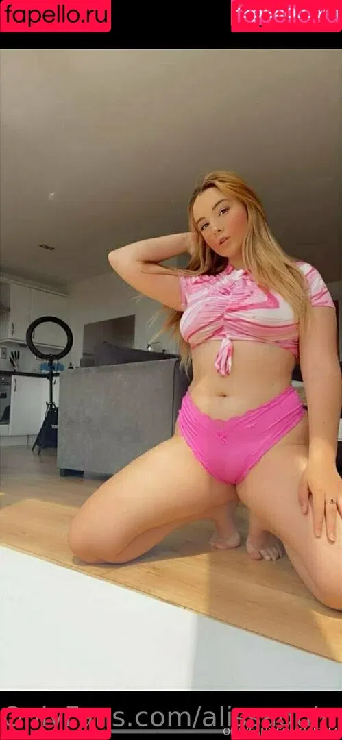 alissaquinn Onlyfans Photo Gallery 