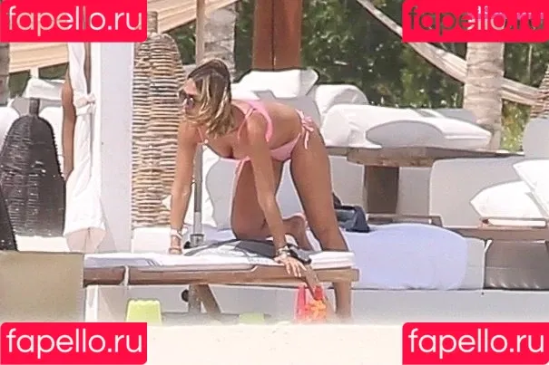 Jessica Alba Onlyfans Photo Gallery 