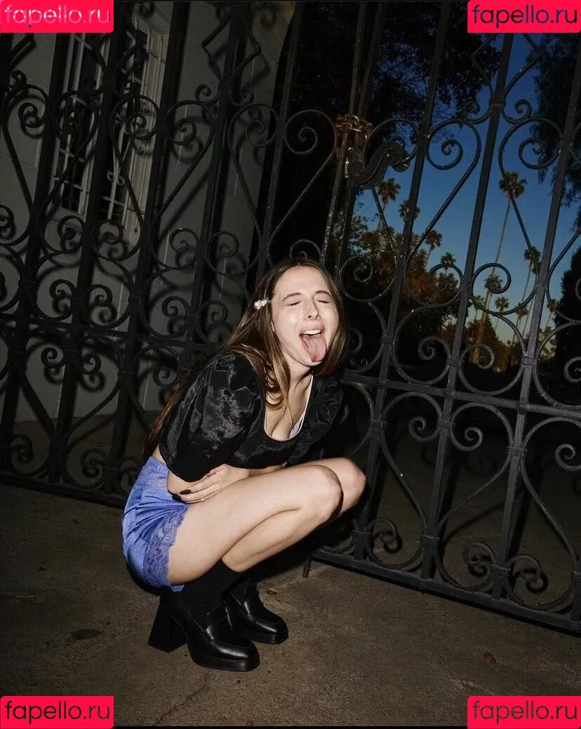 Esther Povitsky Onlyfans Photo Gallery 