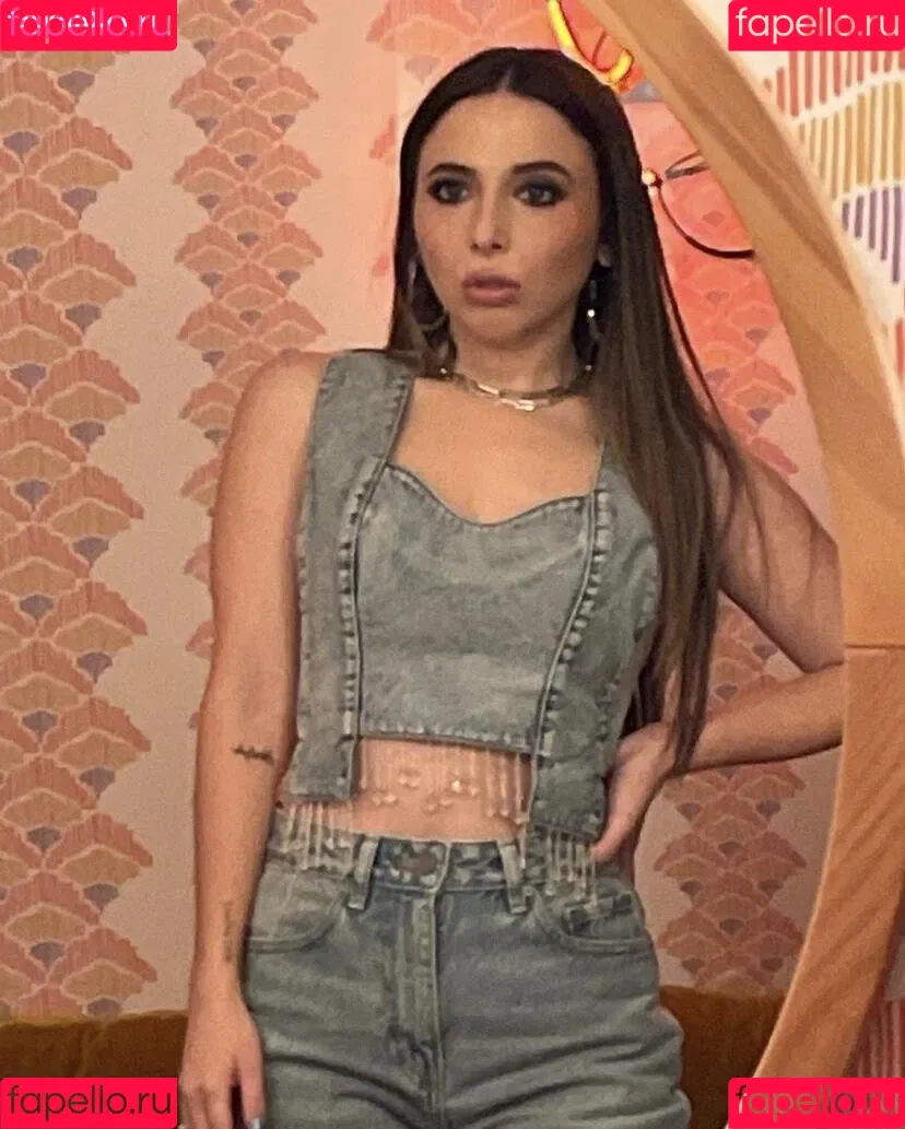 Esther Povitsky Onlyfans Photo Gallery 