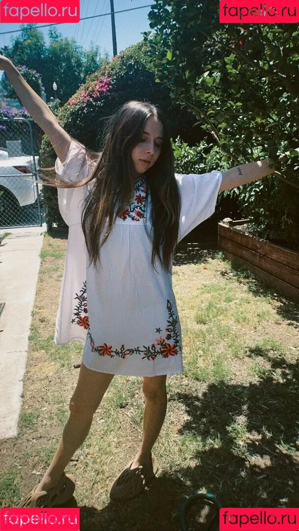 Esther Povitsky Onlyfans Photo Gallery 