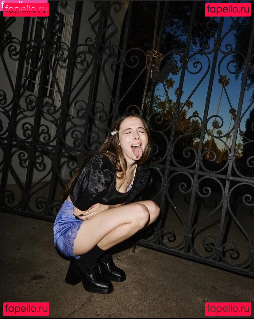 Esther Povitsky Onlyfans Photo Gallery 