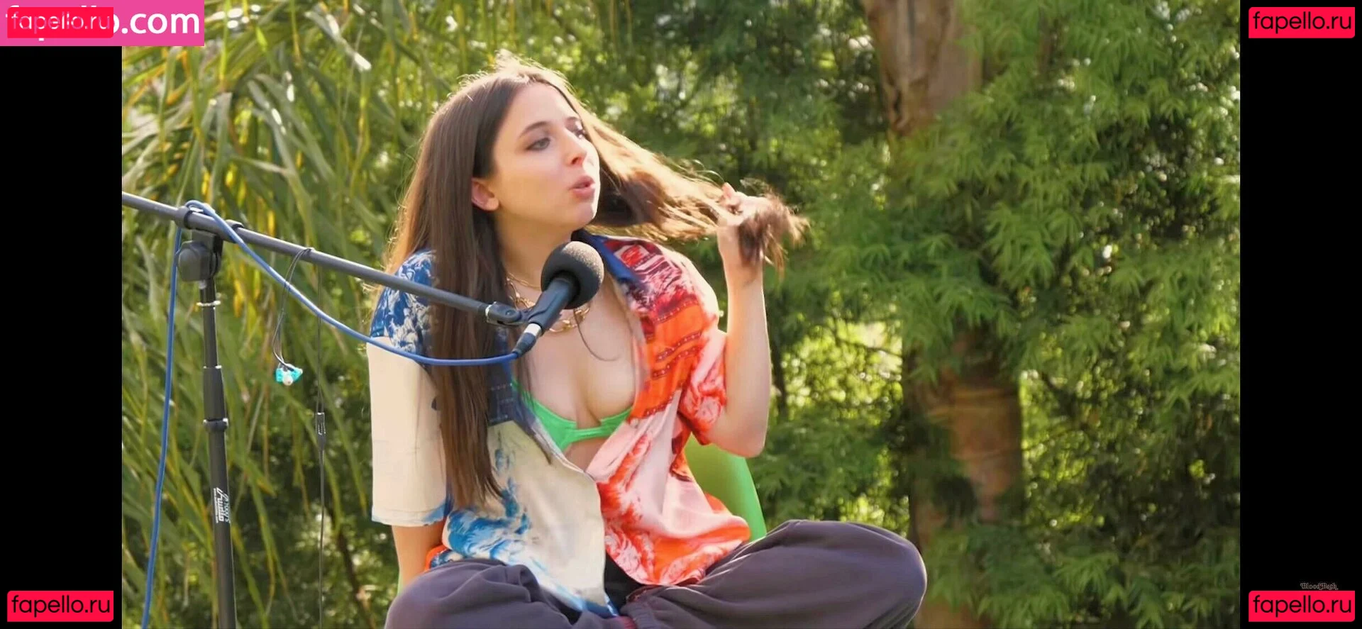 Esther Povitsky Onlyfans Photo Gallery 