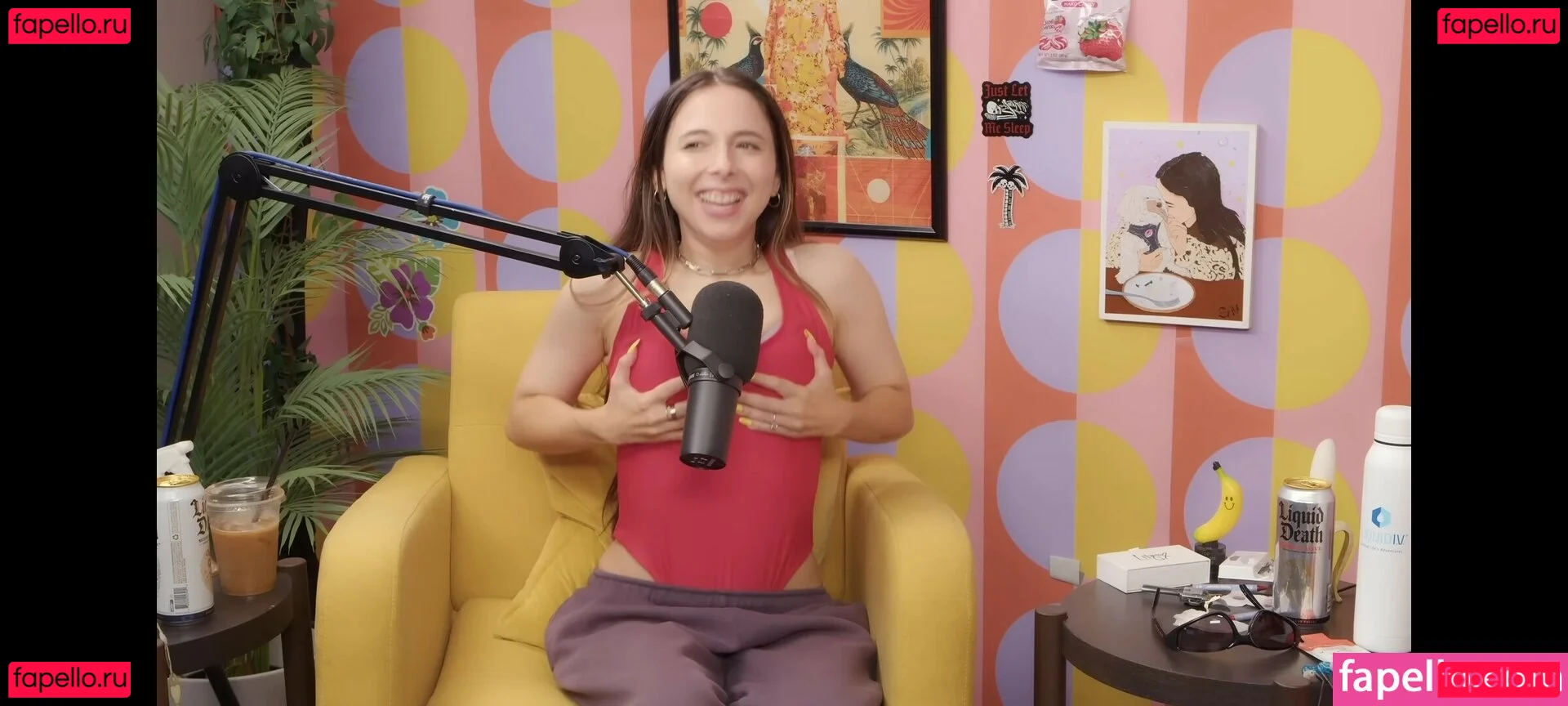 Esther Povitsky Onlyfans Photo Gallery 