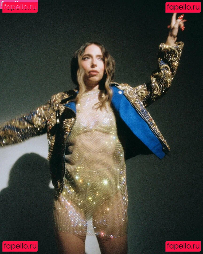 Esther Povitsky Onlyfans Photo Gallery 