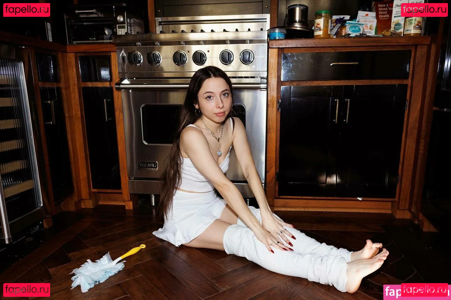 Esther Povitsky Onlyfans Photo Gallery 