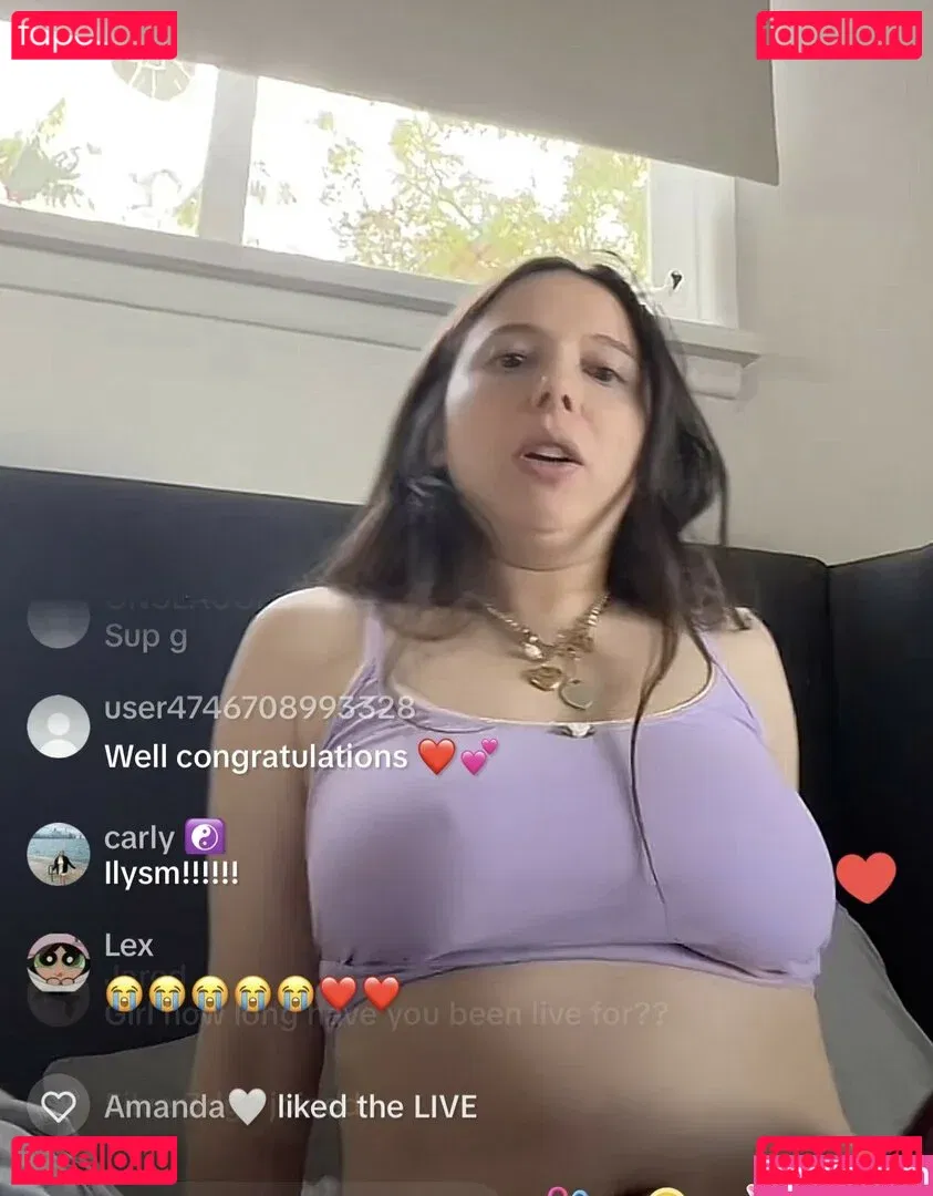 Esther Povitsky Onlyfans Photo Gallery 