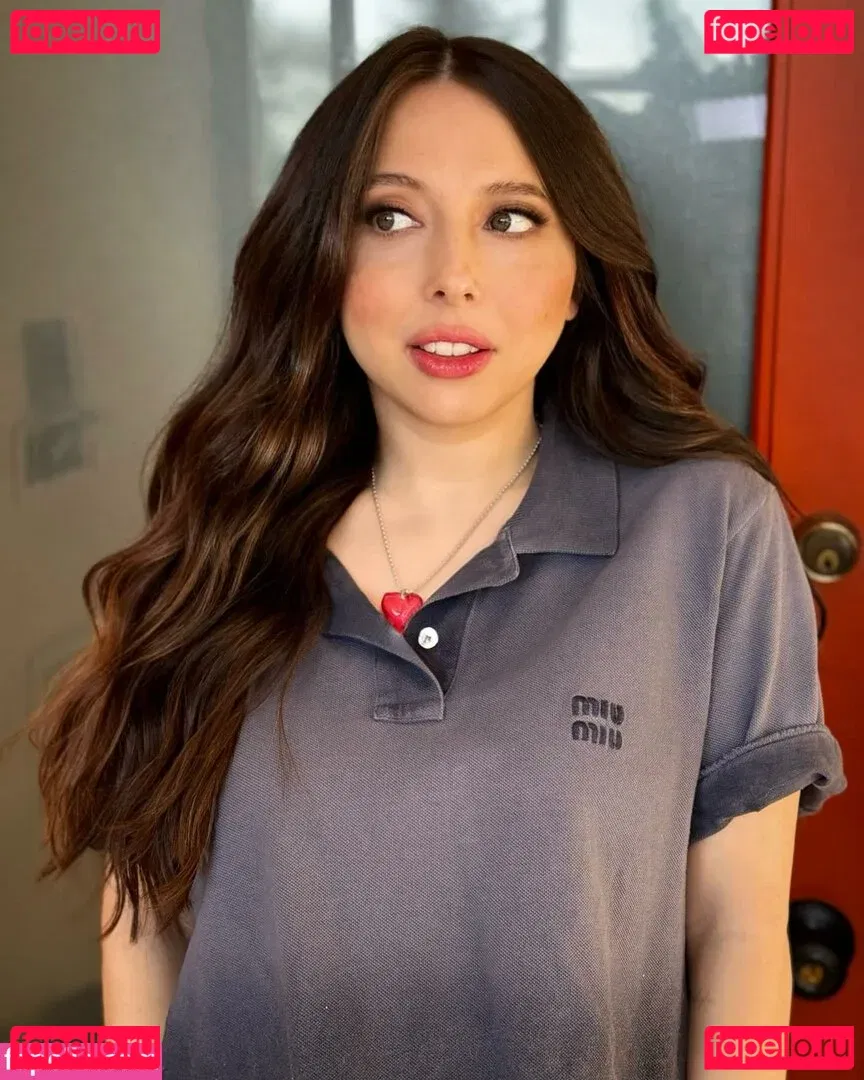 Esther Povitsky Onlyfans Photo Gallery 