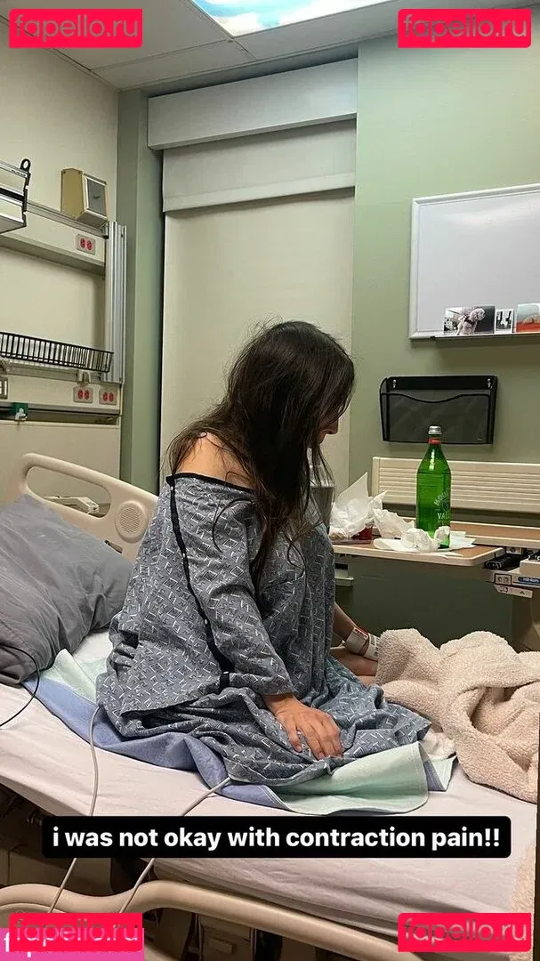 Esther Povitsky Onlyfans Photo Gallery 