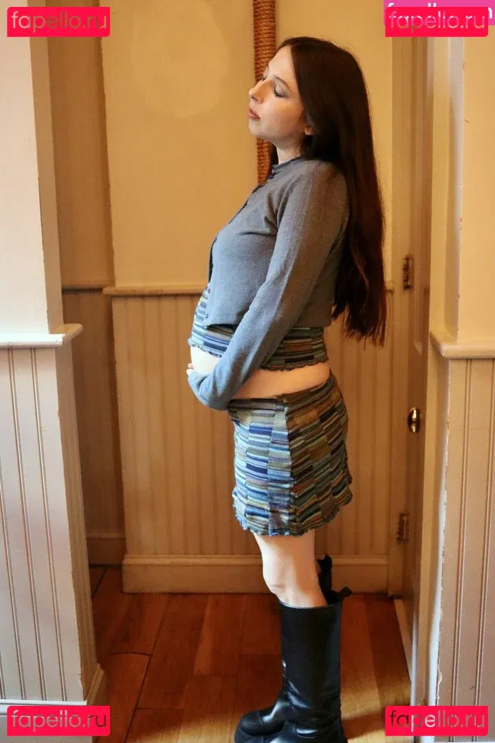 Esther Povitsky Onlyfans Photo Gallery 