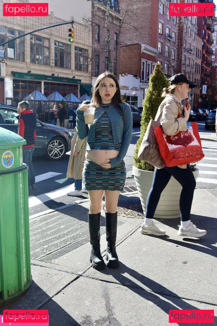 Esther Povitsky Onlyfans Photo Gallery 