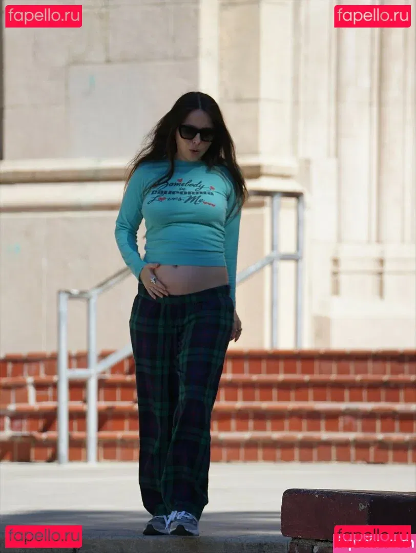 Esther Povitsky Onlyfans Photo Gallery 