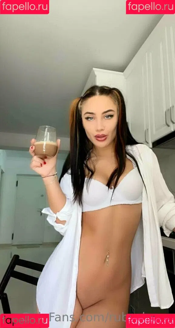 rubyshyne Onlyfans Photo Gallery 