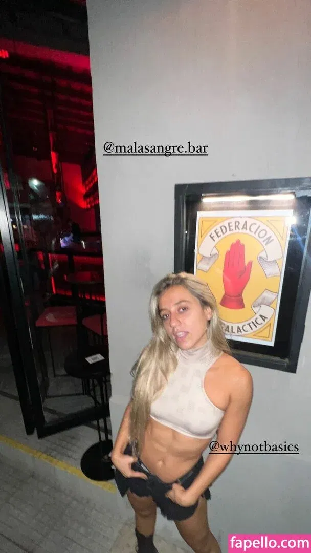 ampipenia Onlyfans Photo Gallery 