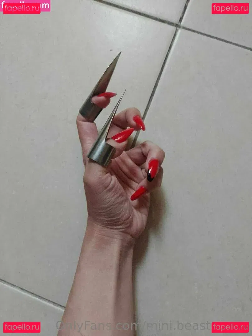 mini.beast.ropes Onlyfans Photo Gallery 