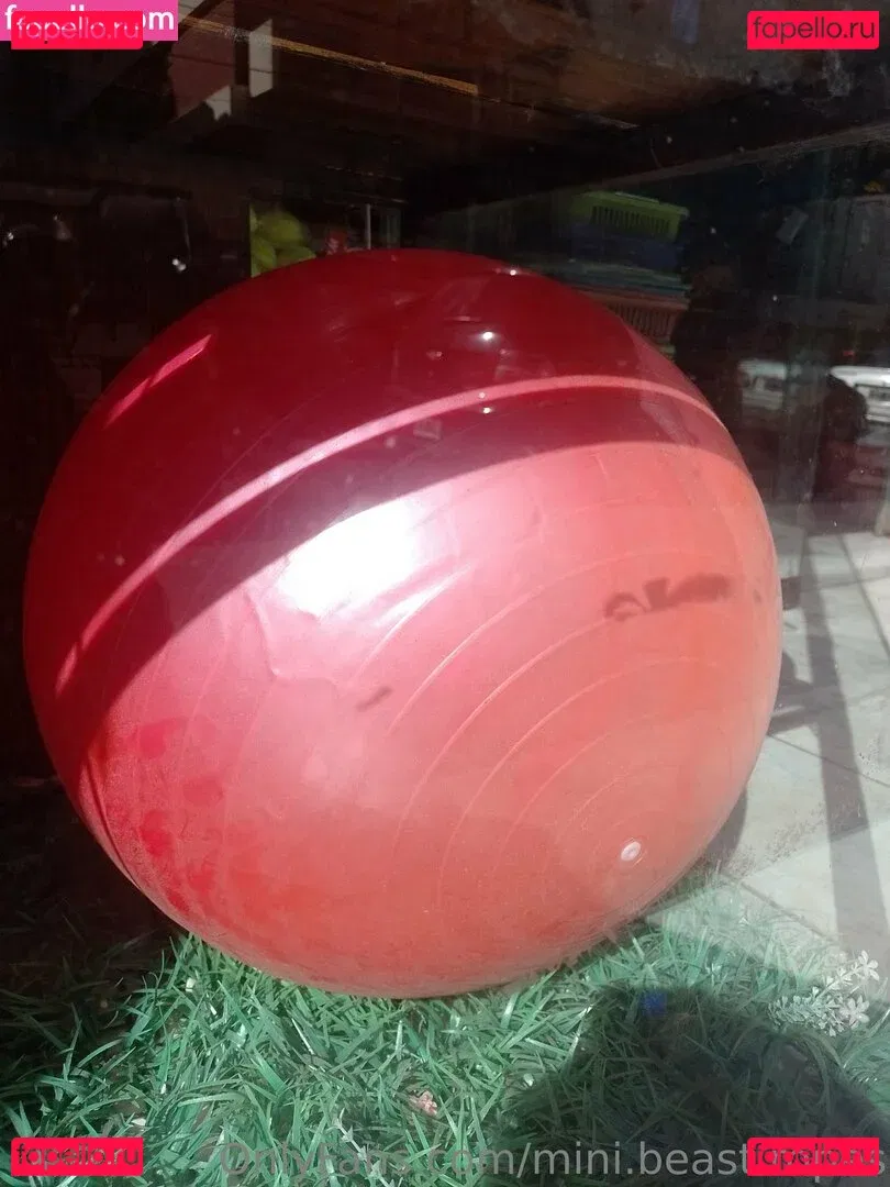 mini.beast.ropes Onlyfans Photo Gallery 