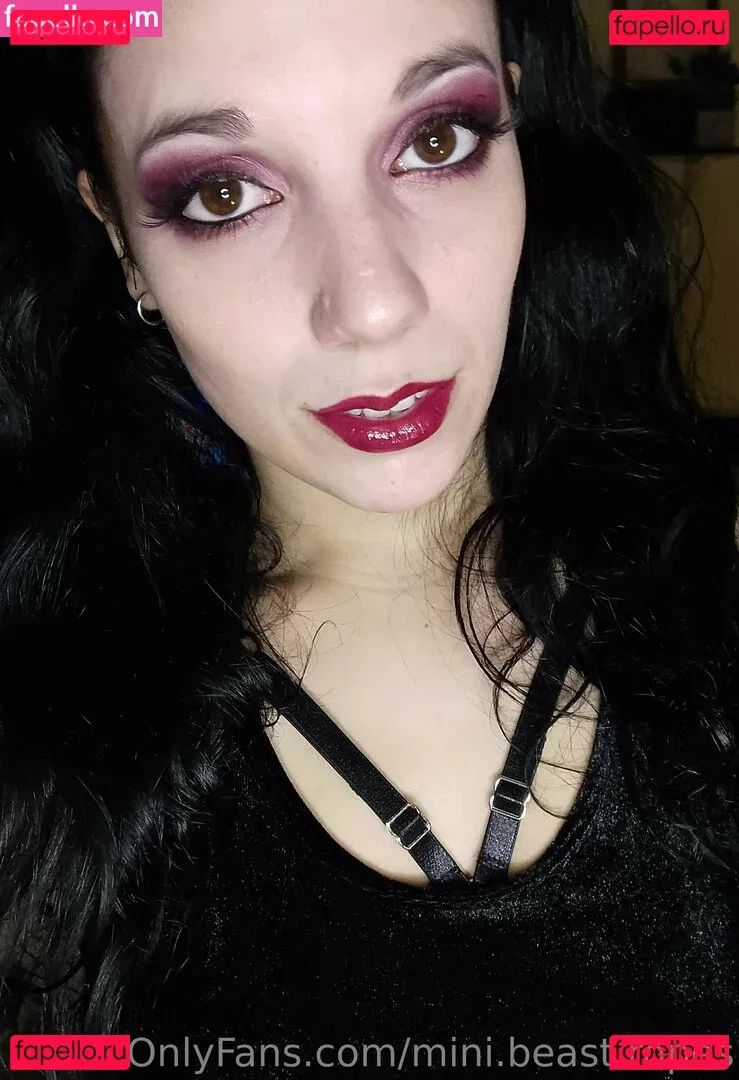 mini.beast.ropes Onlyfans Photo Gallery 