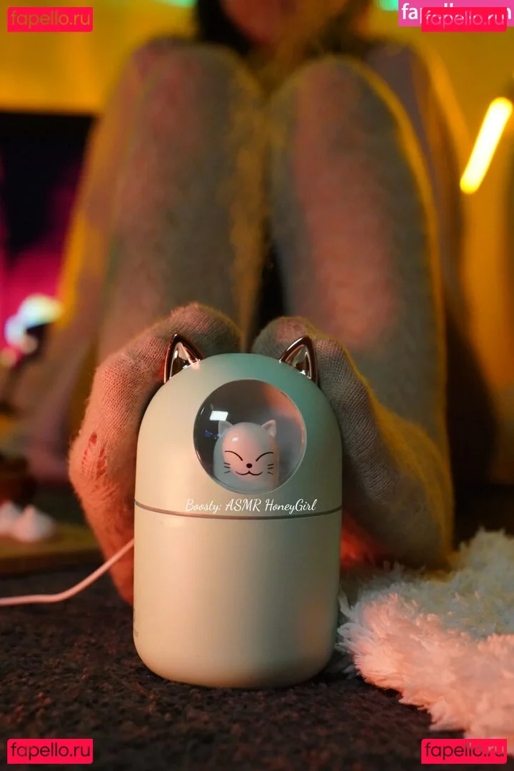 ASMR HoneyGirl Onlyfans Photo Gallery 