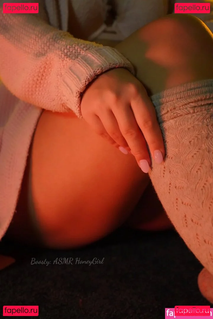 ASMR HoneyGirl Onlyfans Photo Gallery 