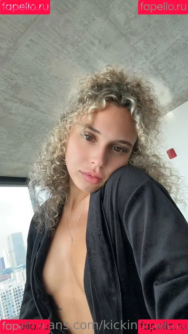kickingitwithk Onlyfans Photo Gallery 