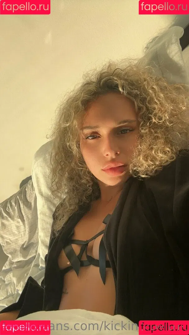 kickingitwithk Onlyfans Photo Gallery 