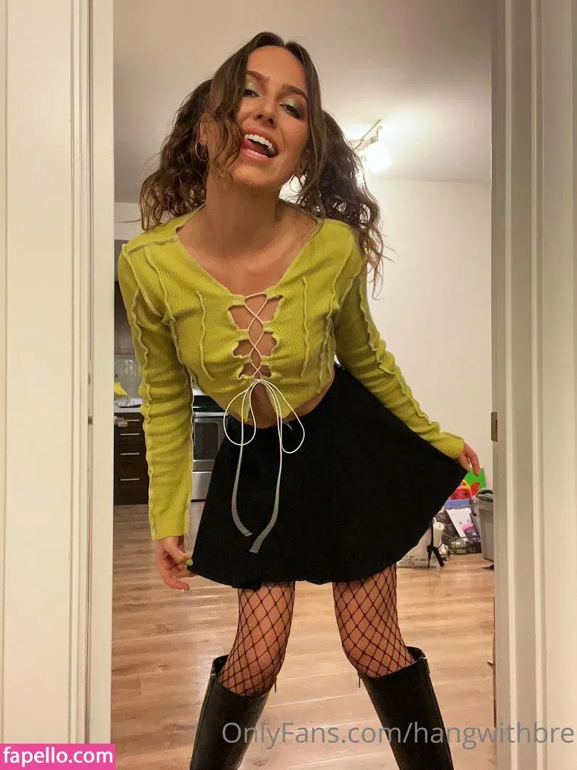 hangwithbre Onlyfans Photo Gallery 