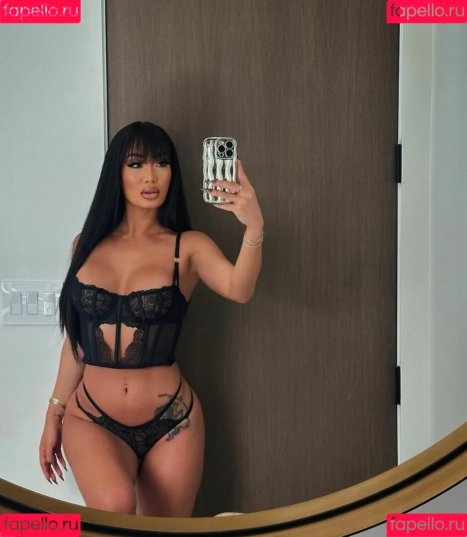 msangieang Onlyfans Photo Gallery 