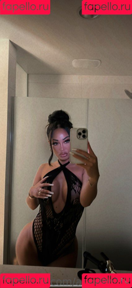 msangieang Onlyfans Photo Gallery 