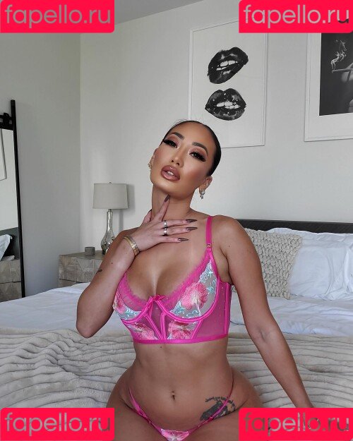 msangieang Onlyfans Photo Gallery 