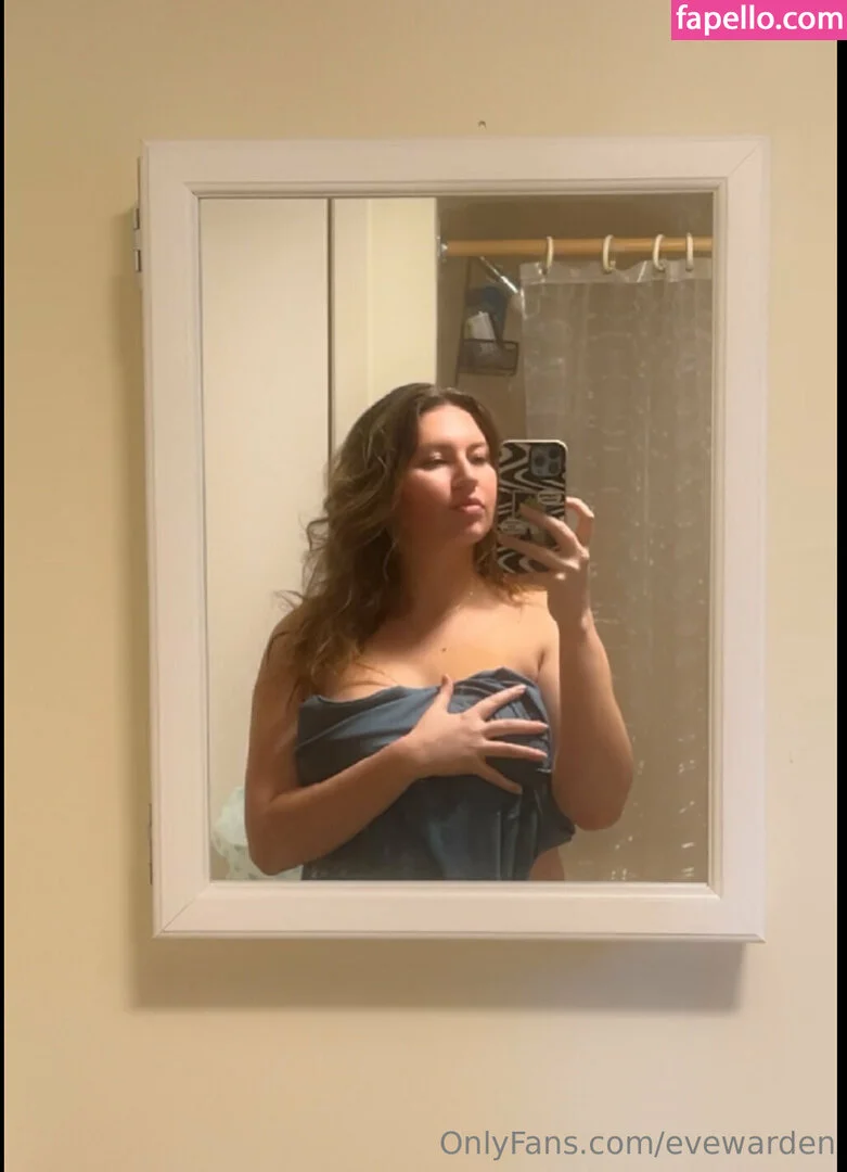 evewarden Onlyfans Photo Gallery 