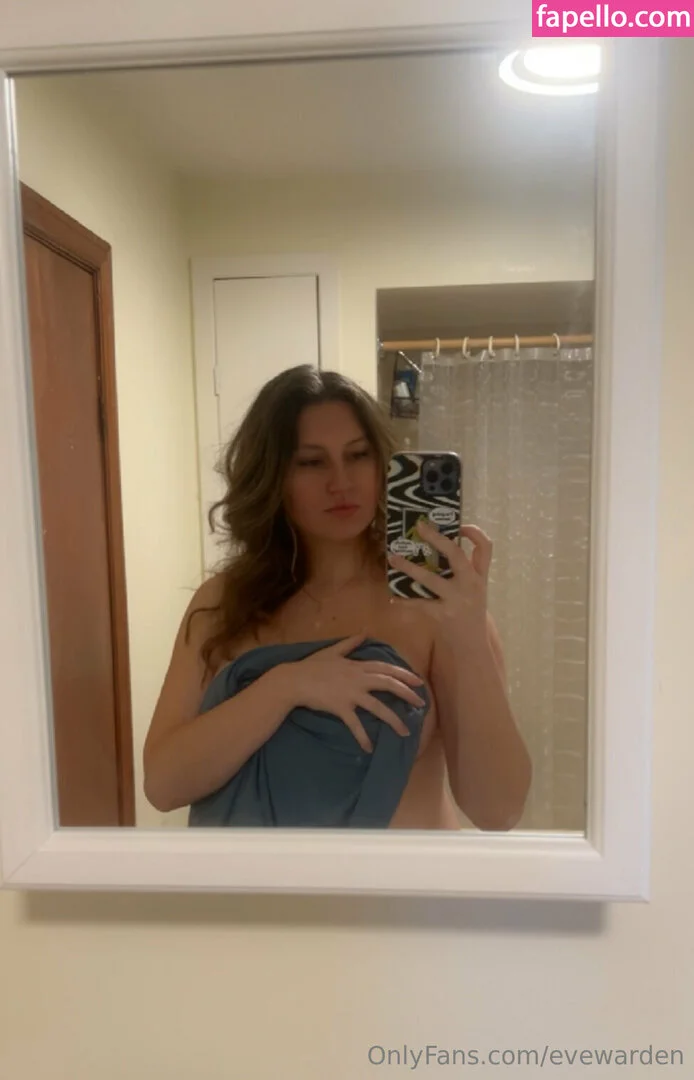 evewarden Onlyfans Photo Gallery 