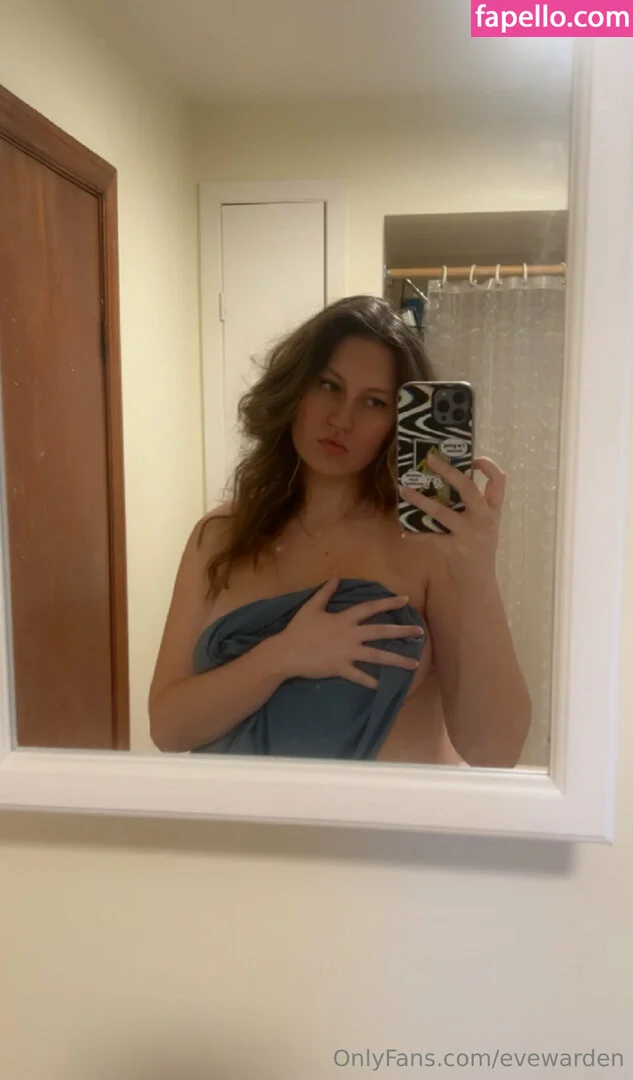 evewarden Onlyfans Photo Gallery 