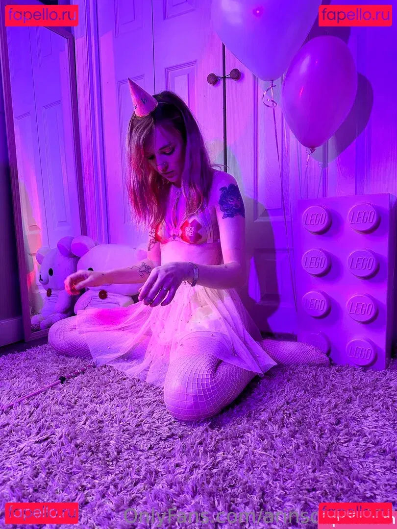 arinsquirrel98 Onlyfans Photo Gallery 