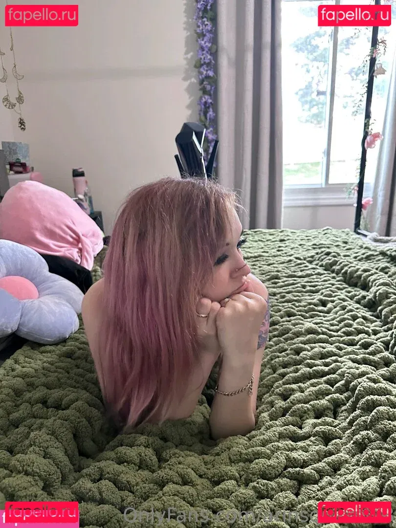 arinsquirrel98 Onlyfans Photo Gallery 