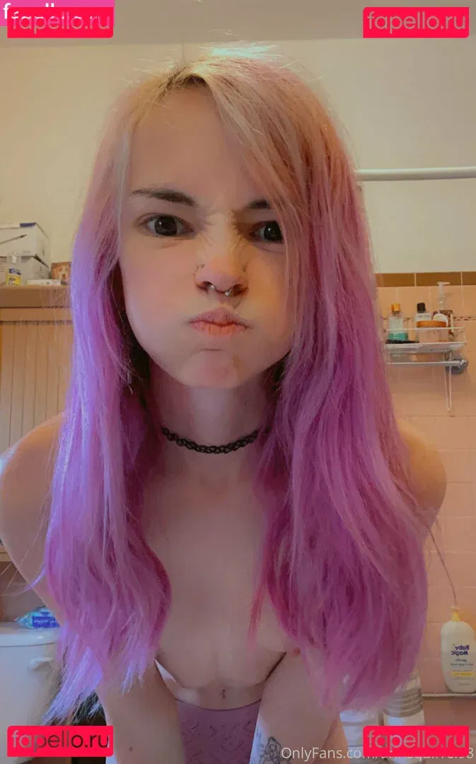 arinsquirrel98 Onlyfans Photo Gallery 