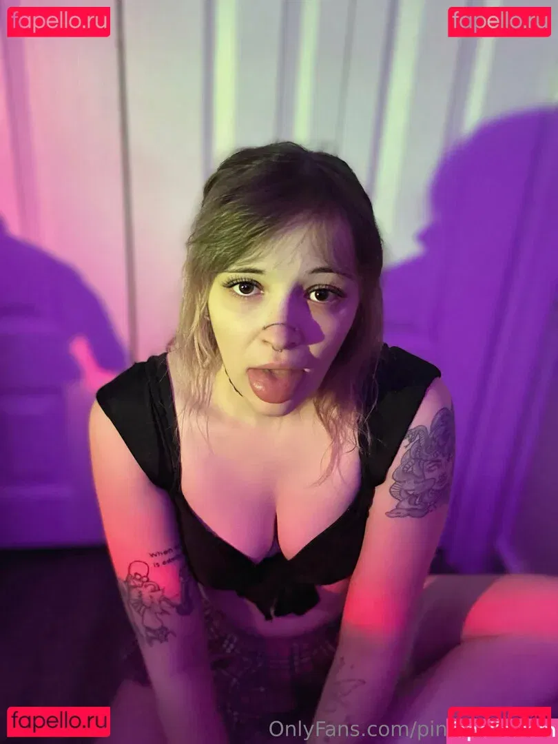 arinsquirrel98 Onlyfans Photo Gallery 