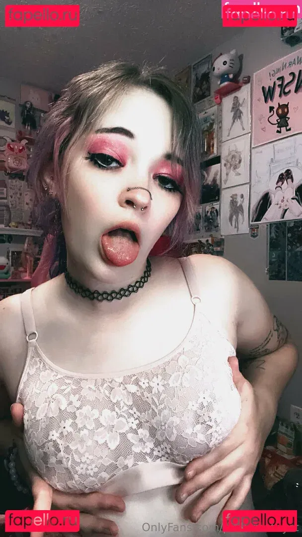 arinsquirrel98 Onlyfans Photo Gallery 