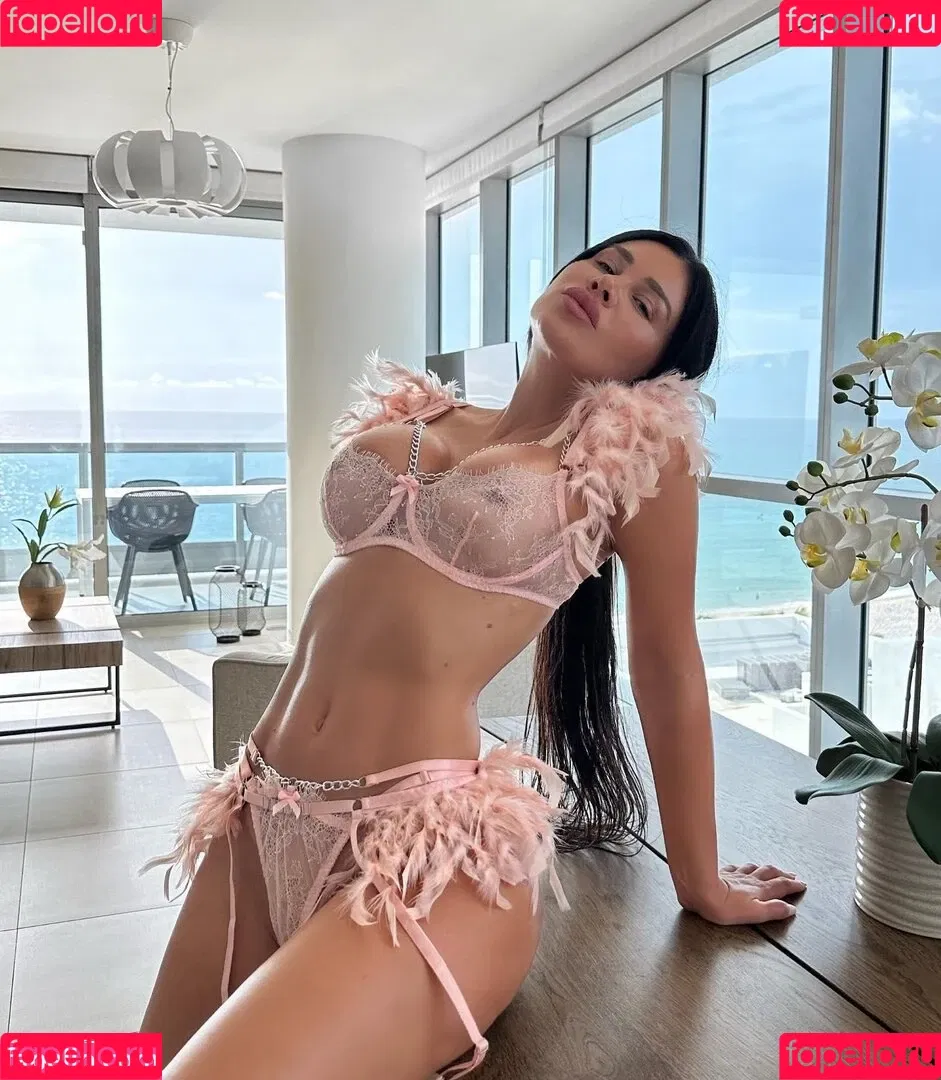 Stanija Dobrojevic Onlyfans Photo Gallery 