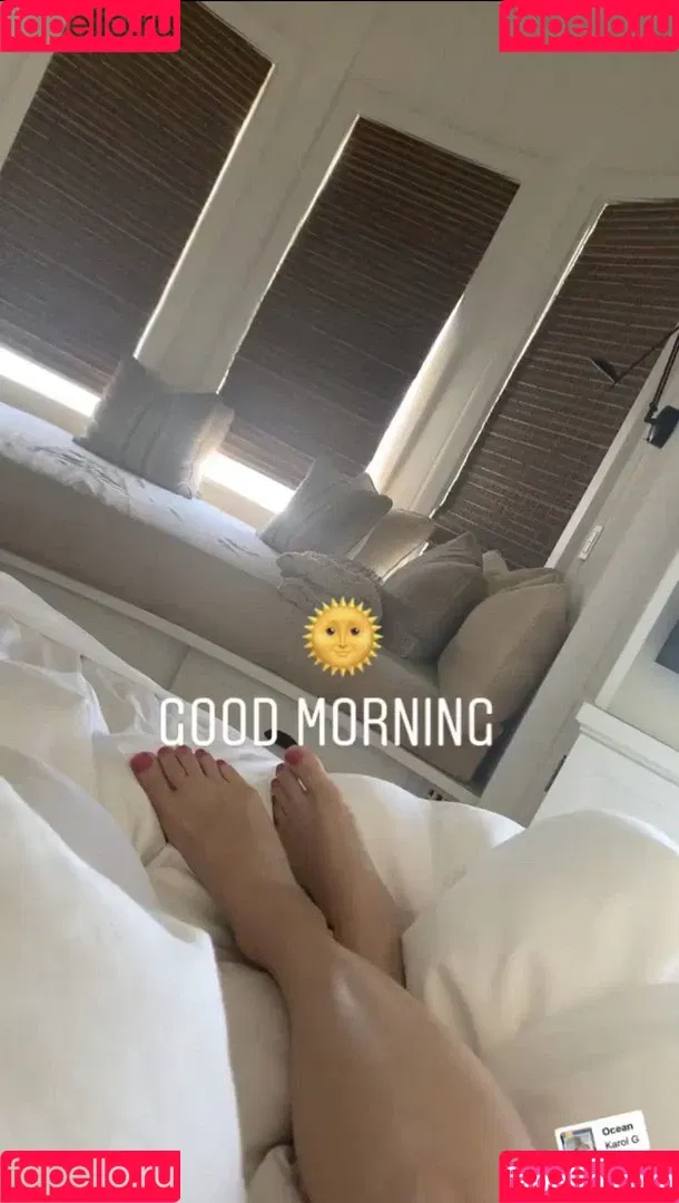 Katheryn Winnick Onlyfans Photo Gallery 
