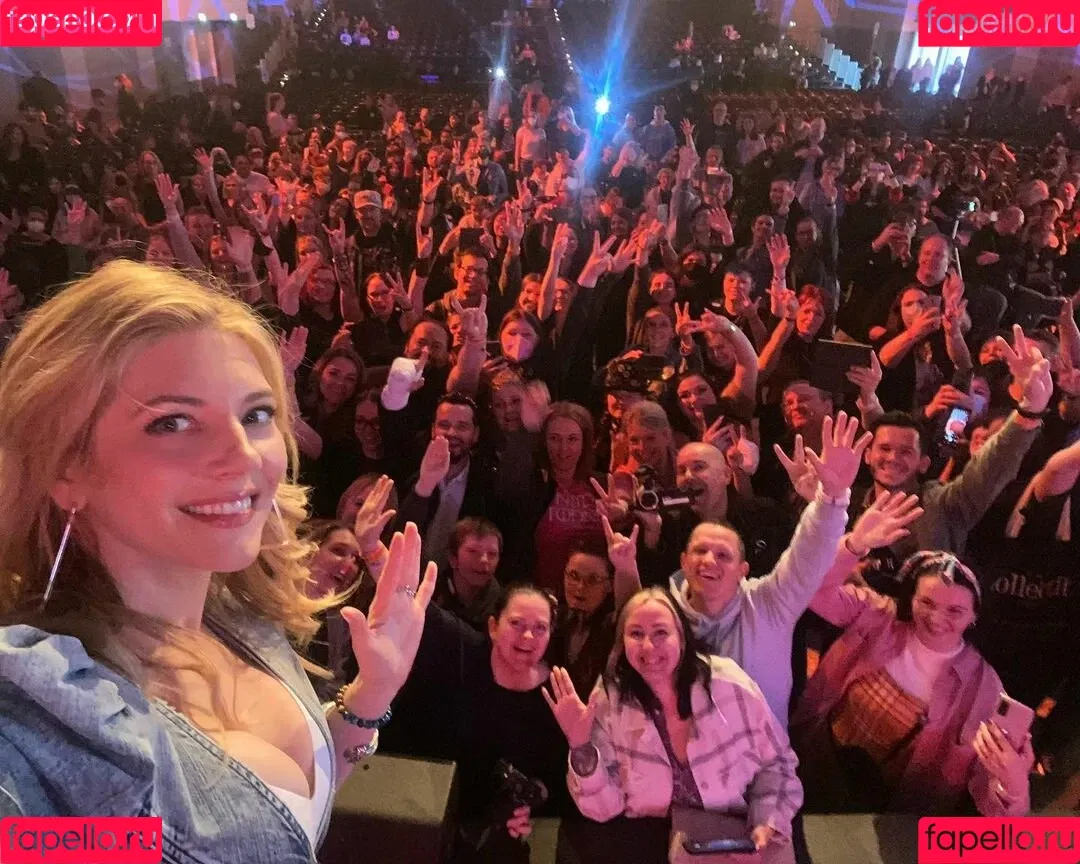 Katheryn Winnick Onlyfans Photo Gallery 