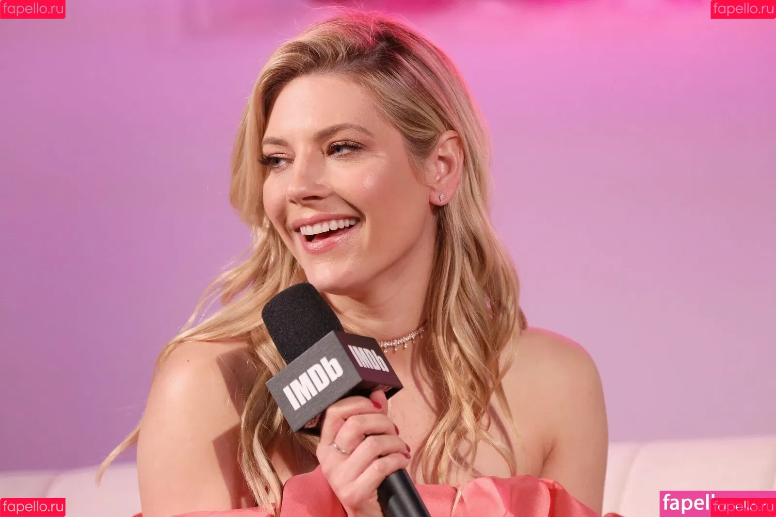 Katheryn Winnick Onlyfans Photo Gallery 