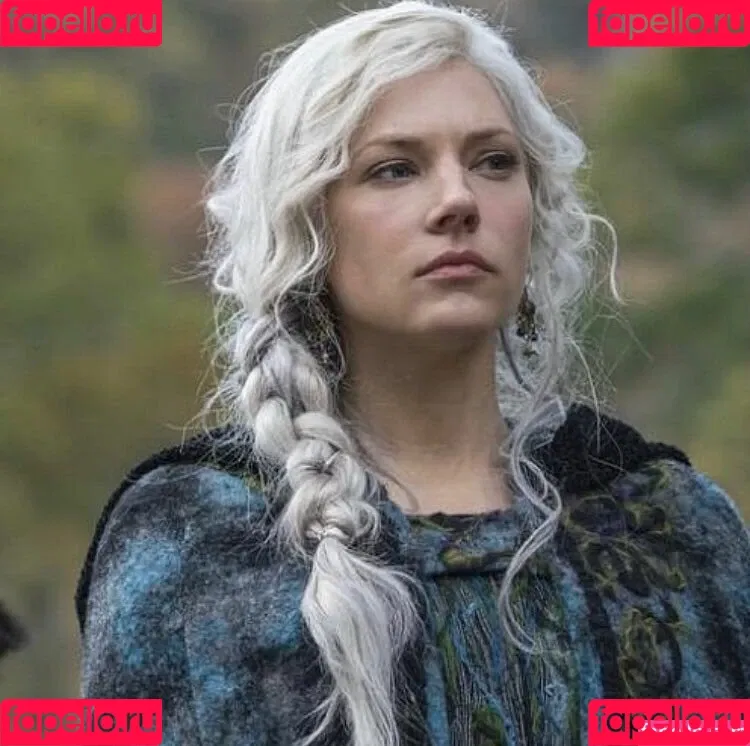 Katheryn Winnick Onlyfans Photo Gallery 
