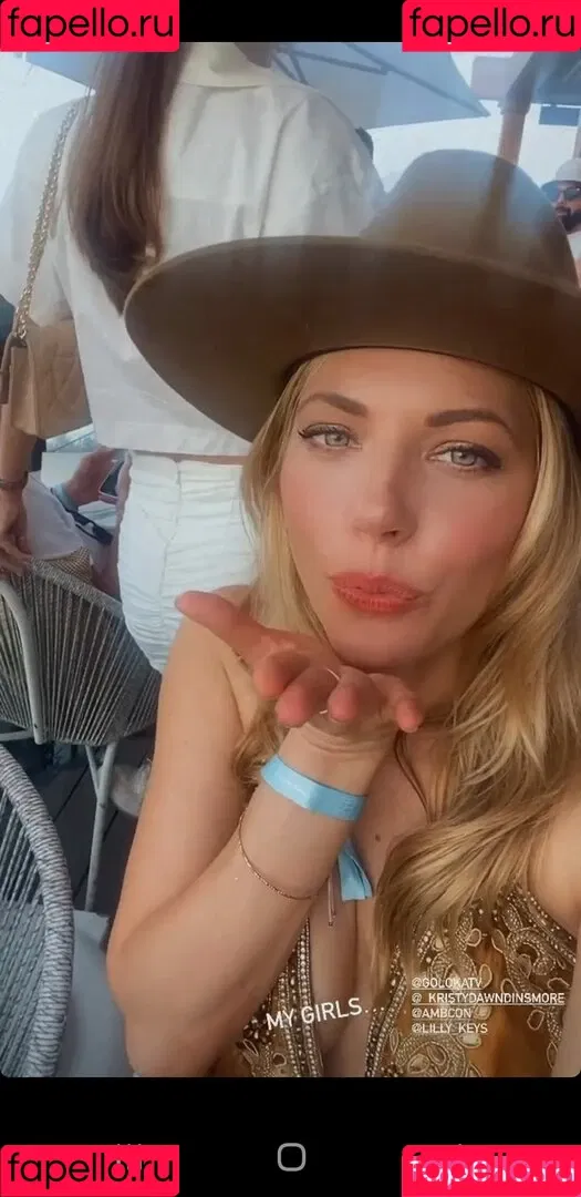 Katheryn Winnick Onlyfans Photo Gallery 