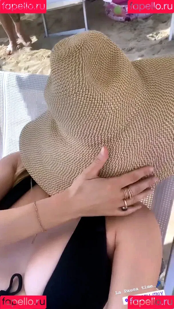 Katheryn Winnick Onlyfans Photo Gallery 