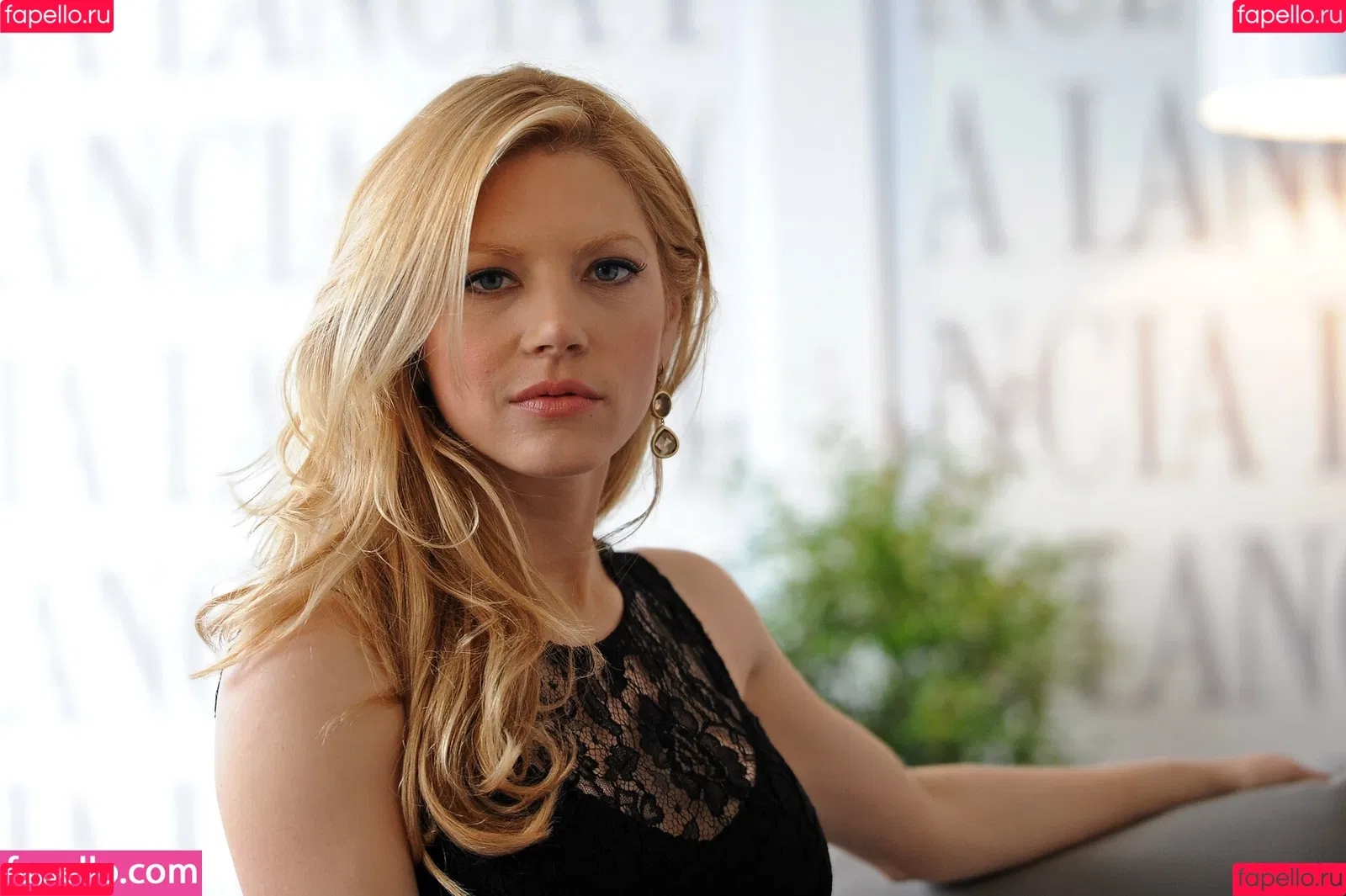 Katheryn Winnick Onlyfans Photo Gallery 