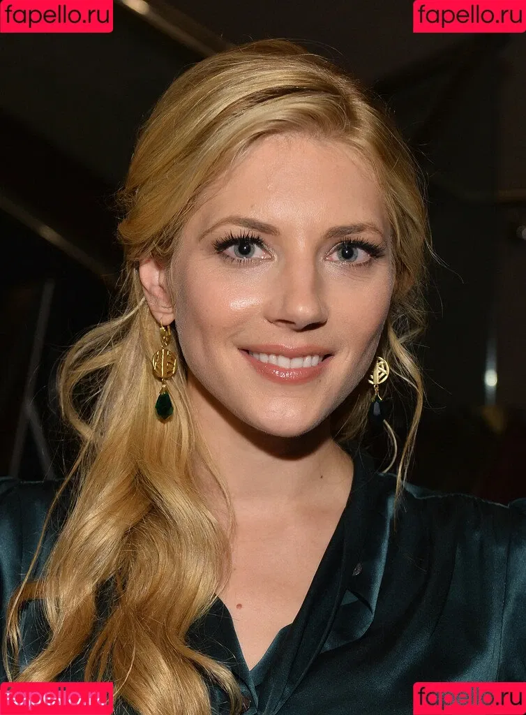 Katheryn Winnick Onlyfans Photo Gallery 